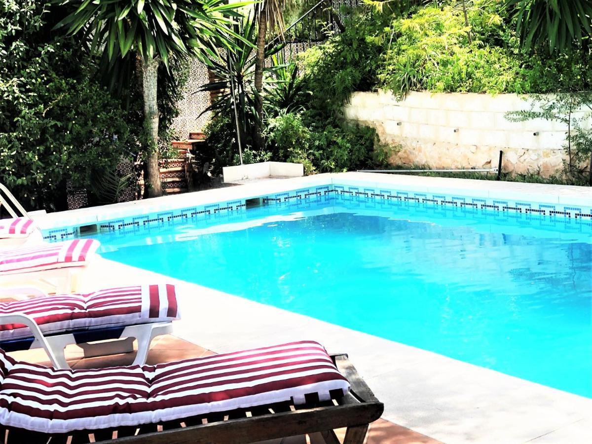 Villa Pinares-Malaga: pool, garden, garaje, wifi, Buitenkant foto