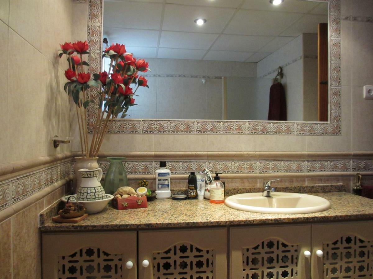 Villa Pinares-Malaga: pool, garden, garaje, wifi, Buitenkant foto