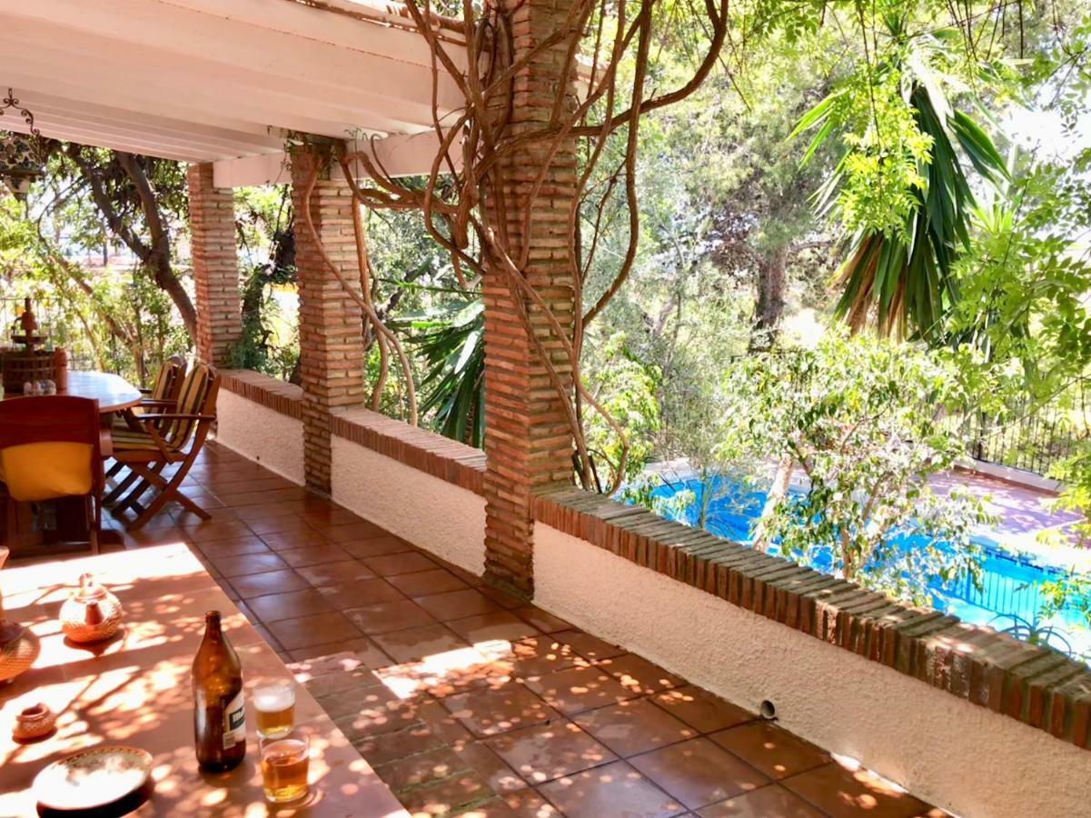 Villa Pinares-Malaga: pool, garden, garaje, wifi, Buitenkant foto