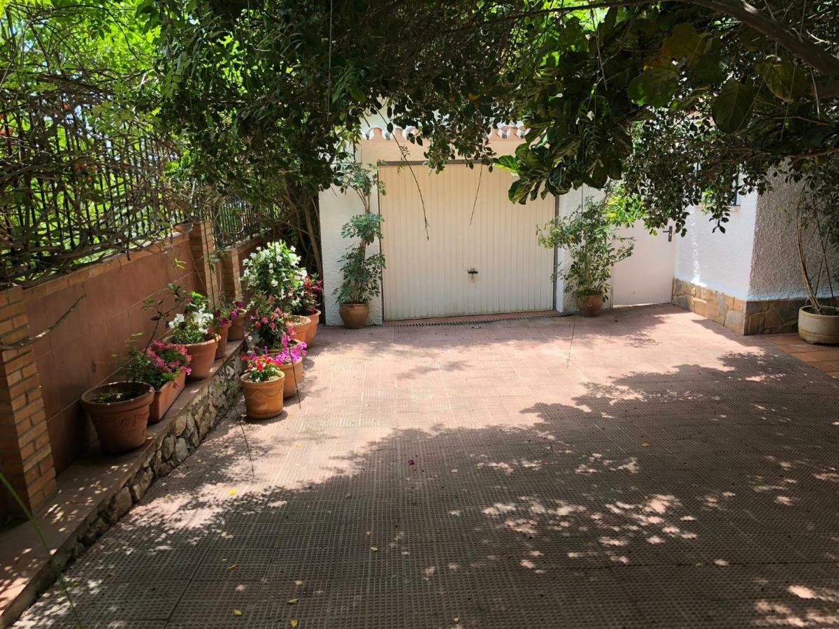 Villa Pinares-Malaga: pool, garden, garaje, wifi, Buitenkant foto